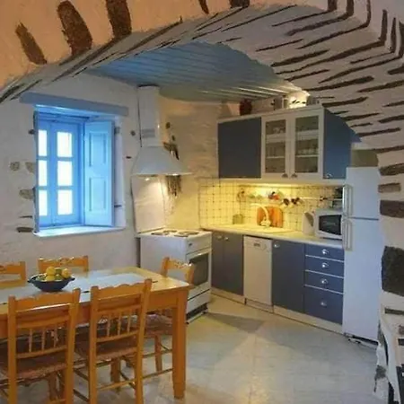 Traditional Nest Cozy Paroikia Delight *