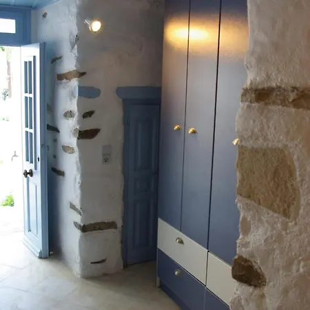 Traditional Nest Cozy Paroikia Delight Apartment