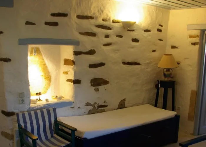 Traditional Nest Cozy Paroikia Delight * Páros